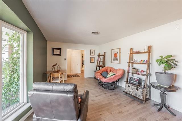 Photo - 1408 Comanche Ct