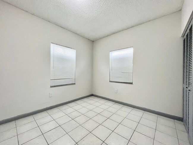 Photo - 3 Bedroom Private Home