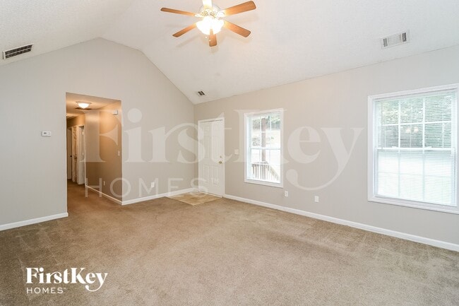 Photo - 6013 Radford Dr