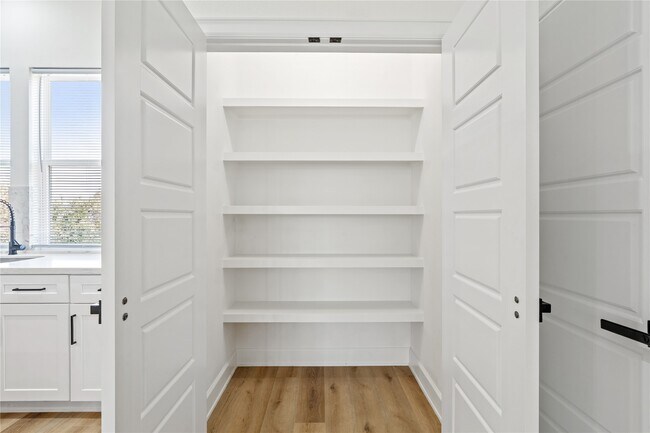 Photo - 3601 Rebecca St