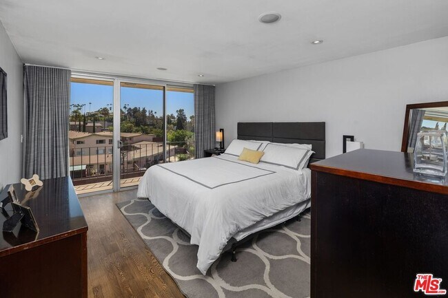 Photo - 2260 N Cahuenga Blvd Unit 502