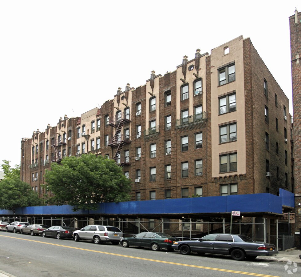2116 DITMAS AVE - 2116 DITMAS AVE Apartments