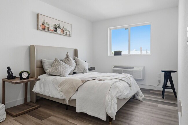 Photo - 2837 San Marino St Unit 201