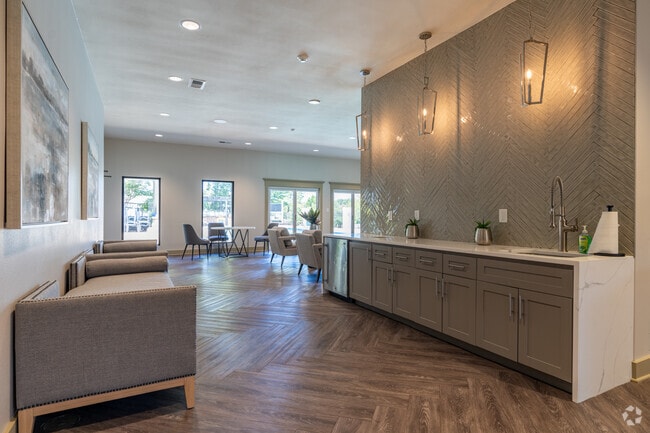 Mallard Crossing - Clubhouse