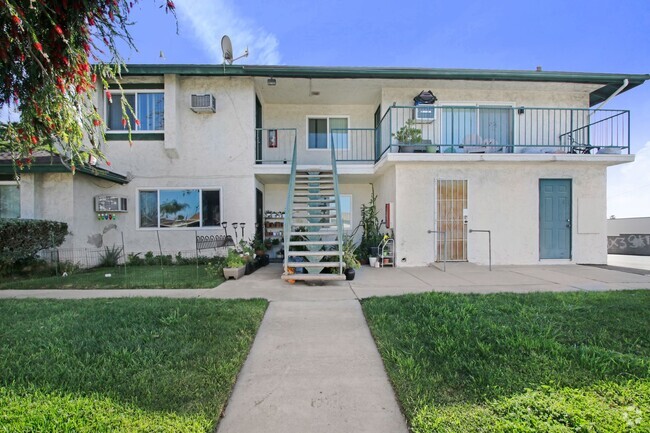 Building Photo - 8711 Lomita Dr Unit Apt C