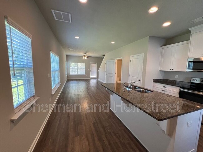 Photo - 666 Dobhill Ln Unit 666