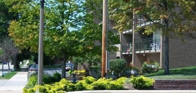 Photo - 126 W Church St