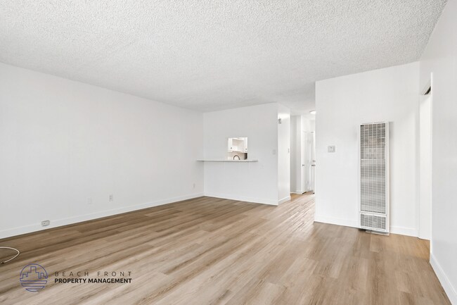 1458 Marine Ave.