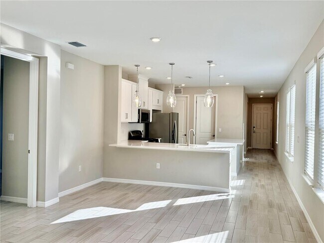 Photo - 15109 Shady Palms Ln