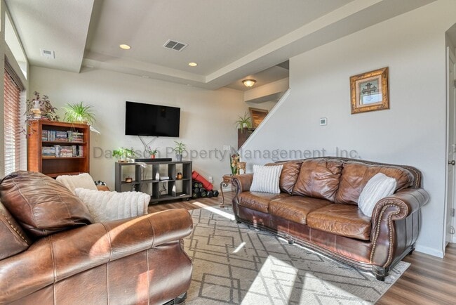 Photo - 7050 Silvergrass Dr