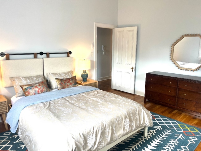 Photo - 250 E Market St Unidad Apartment 3