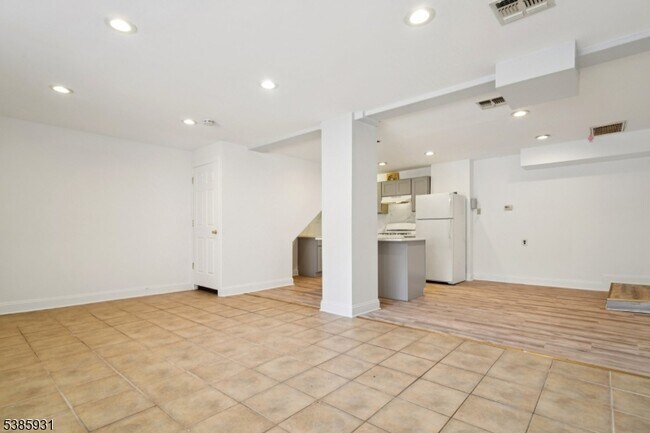 Photo - 109 S Orange Ave Unit Rear