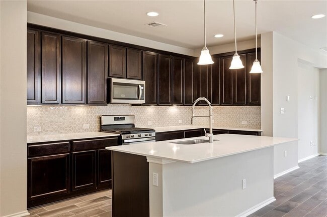 9105 White Coral Dr