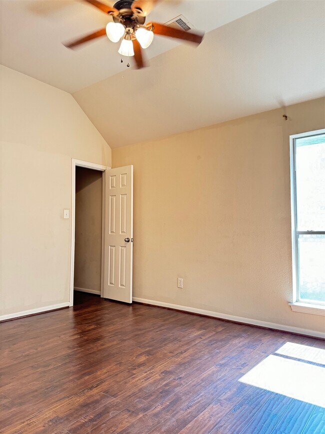 Photo - 27926 Barberry Banks Ln