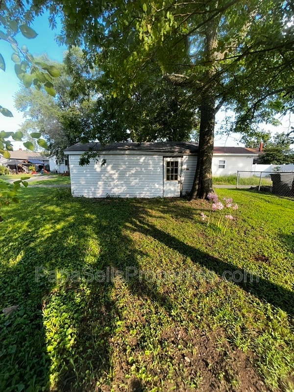 Photo - 136 Illinois St