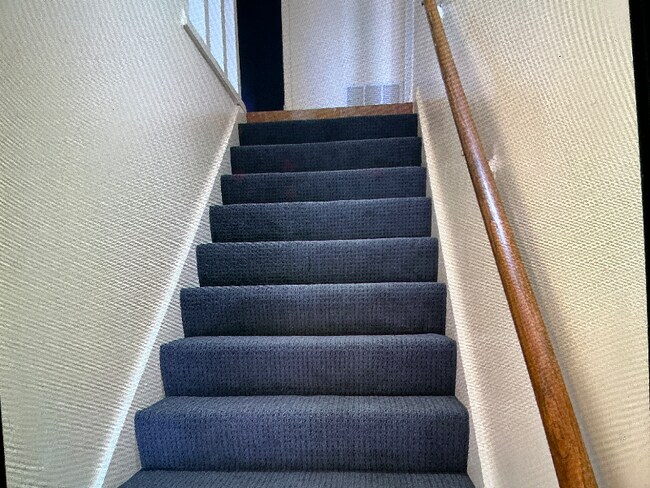 Photo - 115 W Koenig Ln Unit 103