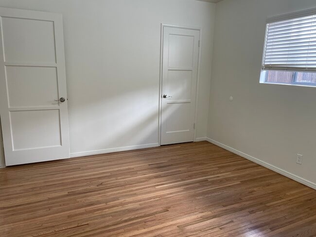 Photo - 1326 Curtis Ave