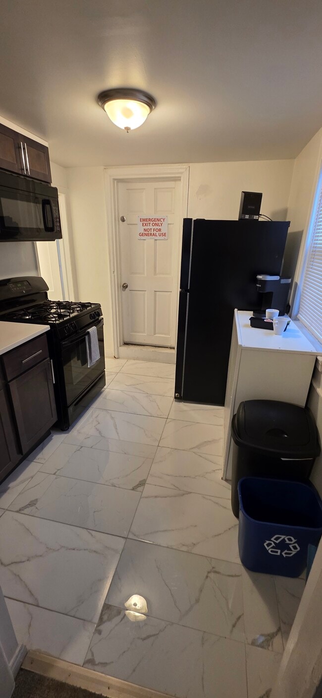 Photo - 1700 S Charles St Unit Apt 2