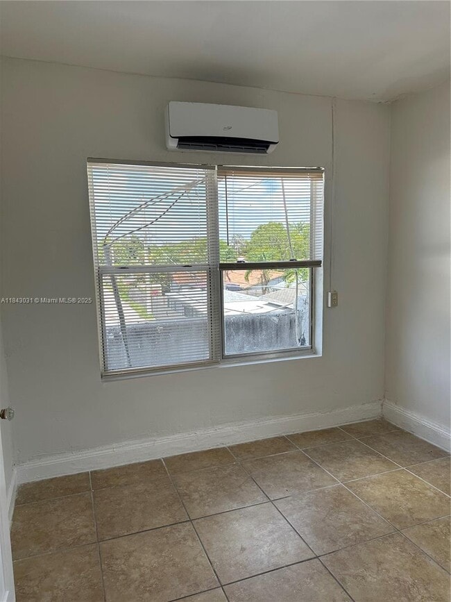 Photo - 4701 SW 8th St Unit 8