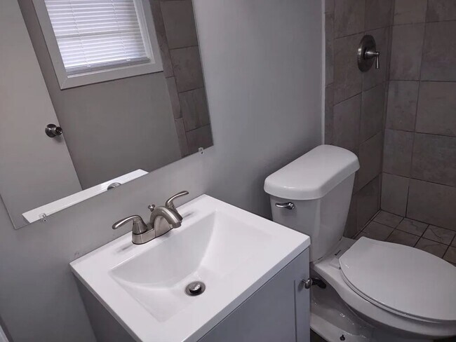 Photo - 1288 Rosewood Dr