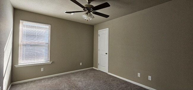 Photo - 4 Santiago Dr