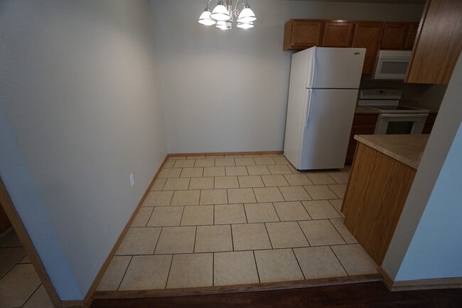 Photo - 1135 Grinnell Cir Unit A