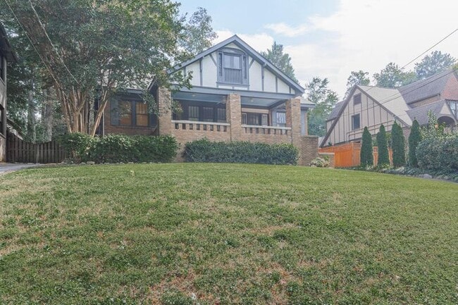 Photo - 1539 N Morningside Dr NE