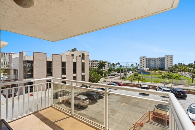 Photo - 1600 S Ocean Dr Unit 4G
