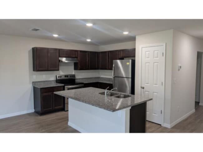 Photo - Newer Build Duplex Available Pine Lakes!