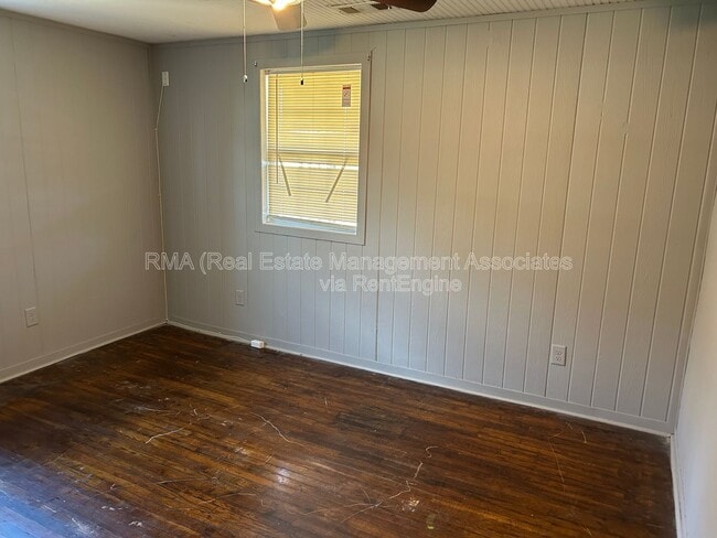 Photo - 740 E Chappell St