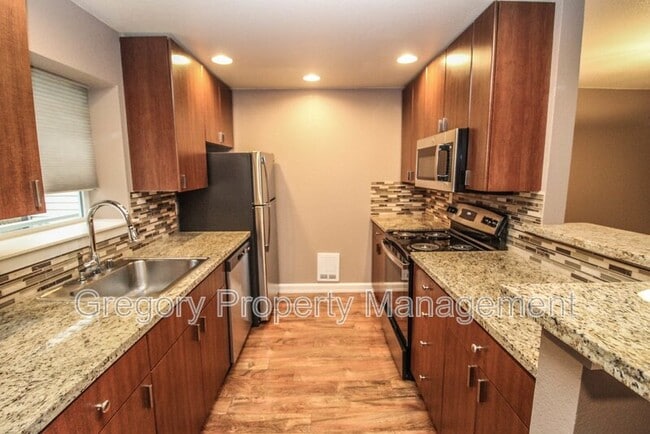 Photo - 16101 Bothell Everett Hwy Unidad E202 Rental
