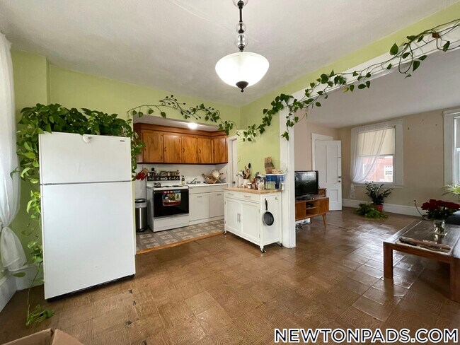 99 Jackson Rd Unit 1