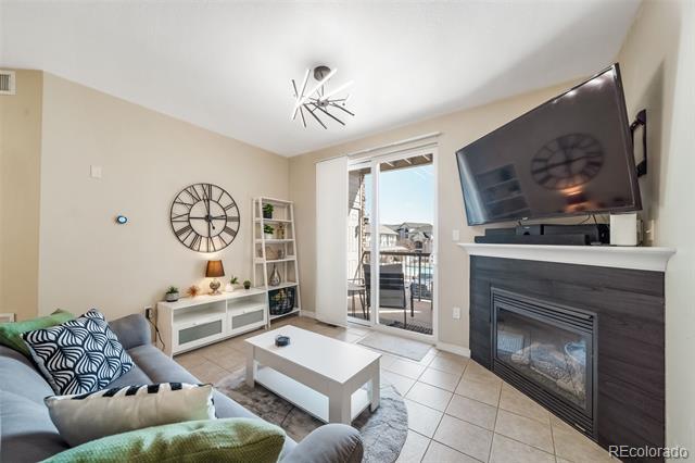 7292 S Blackhawk St Unit 203
