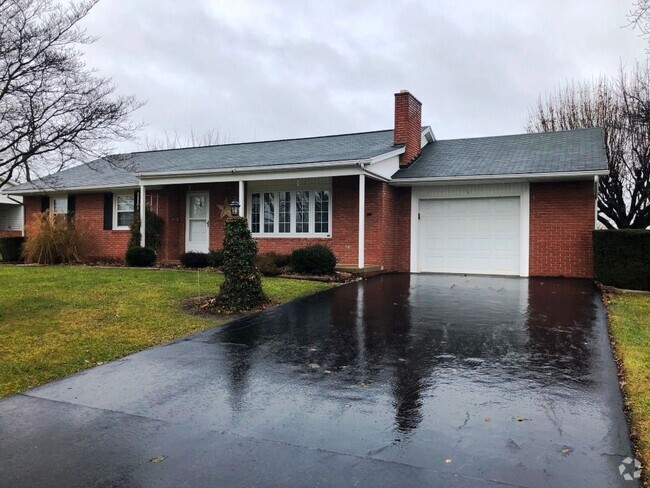 Building Photo - 17542 Swann Rd Rental