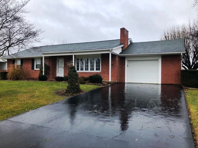 Photo - 17542 Swann Rd House