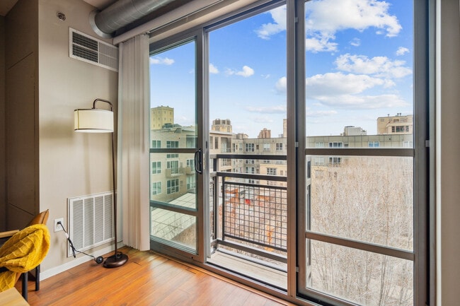 Photo - 616 Washington Ave S Unidad ID1014641P