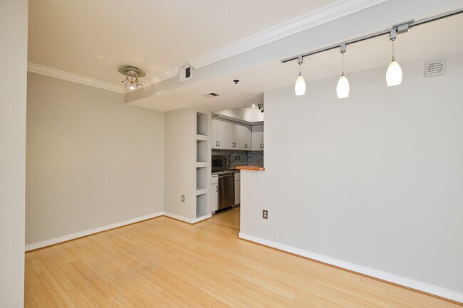 Photo - 1275 25th St NW Unit 808