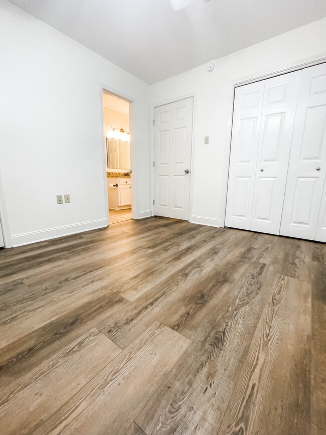 Photo - 406 S French Quarter Dr