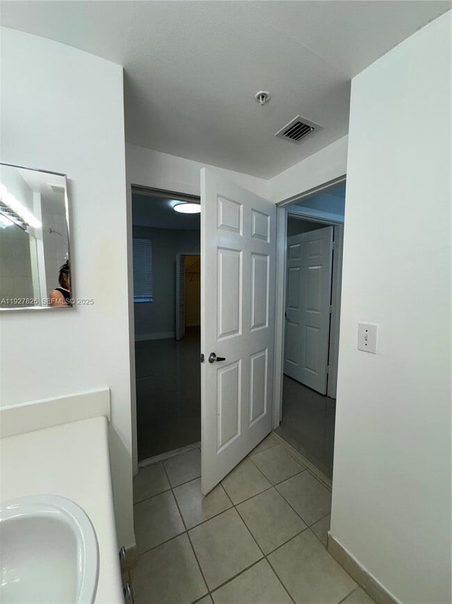 Photo - 8000 N Nob Hill Rd Unit 101