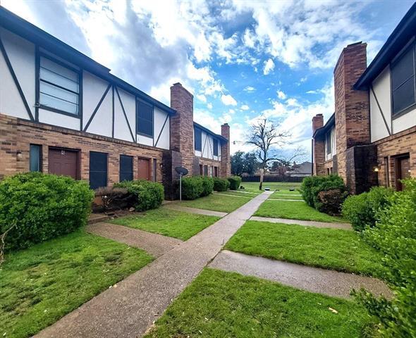 Photo - 4928 Diaz Ave