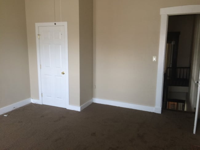 Photo - 227 James St