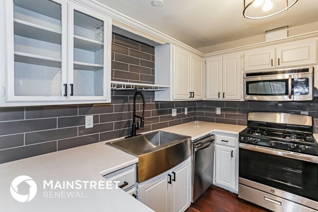 Photo - 3004 SW 124th St