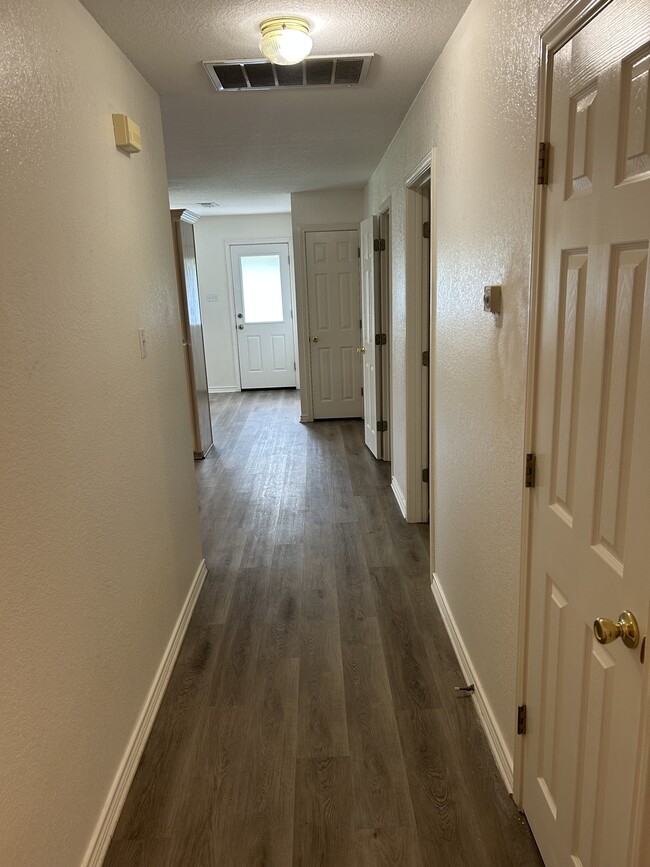 Photo - 2920 W Parnell St