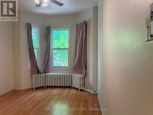 Photo - 366 Lippincott St Unit 2B
