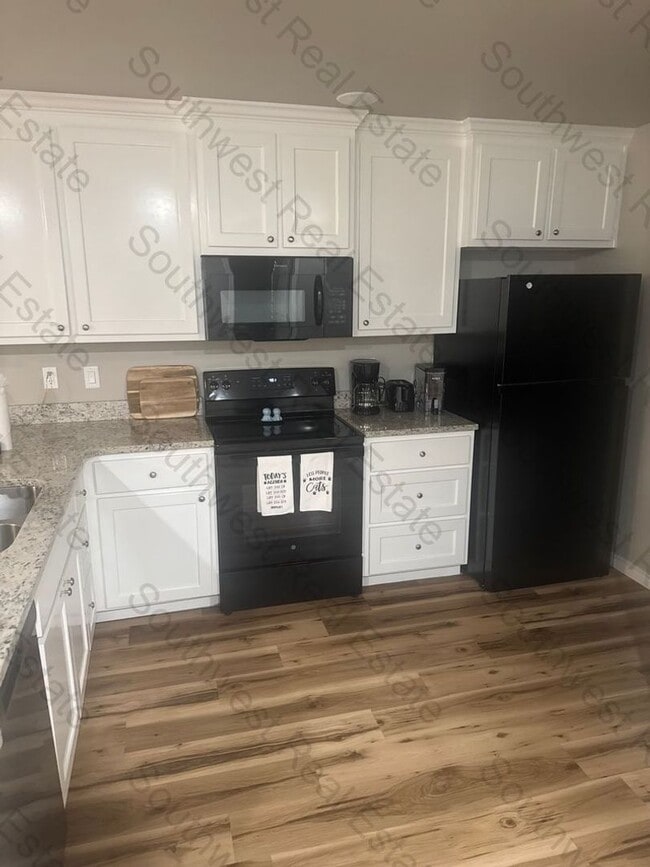 Photo - 3116 Westminster Dr Unidad A (fully furnished)