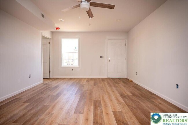 Photo - 5994 Coplay Rd Unit 4