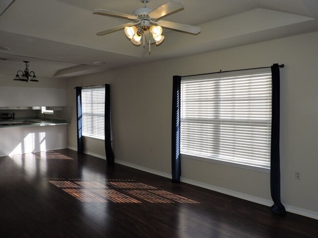 Photo - Easy access to shopping, interstate & Navy Federal complex!