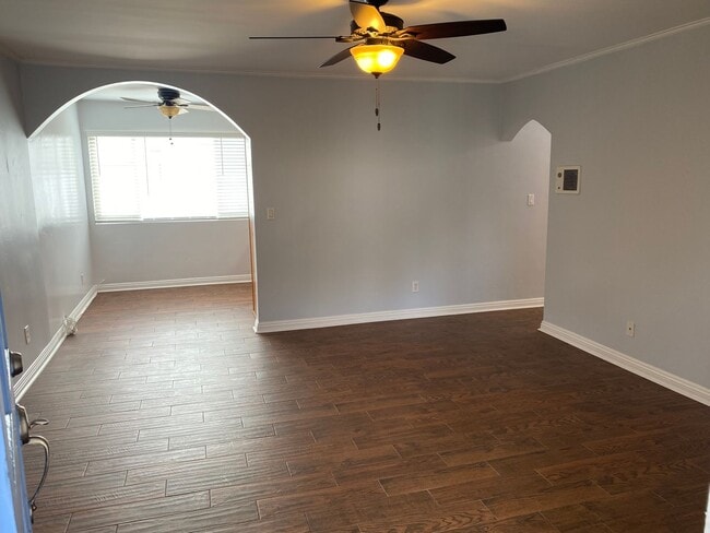 5075 Narragansett Ave