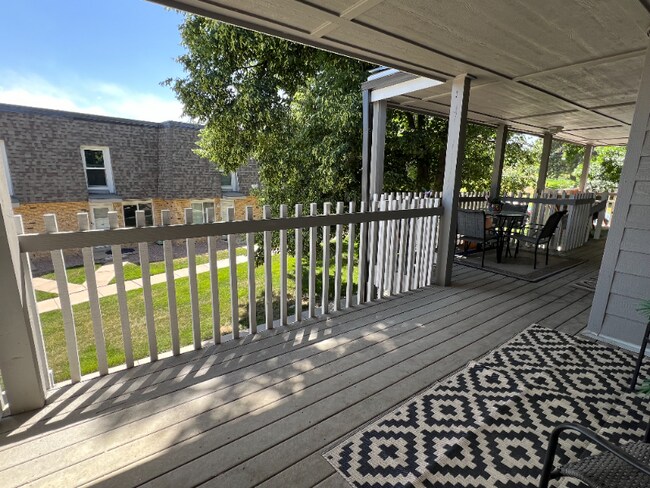 Photo - 1496 S Pierson St Unidad 115