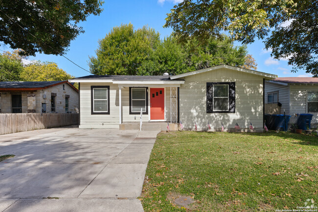 Building Photo - 307 San Angelo Blvd Rental